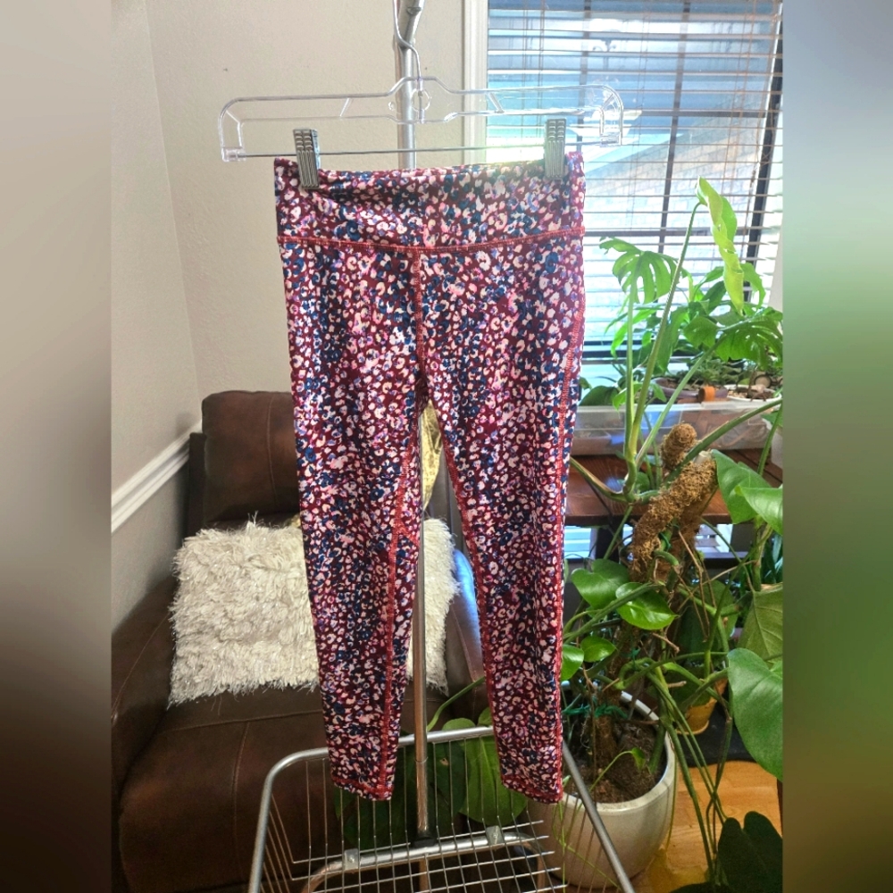 🖤5/$25🐝 Girls Tek Gear Athletic Legging Size Small 7 Purple Pattern NWOT